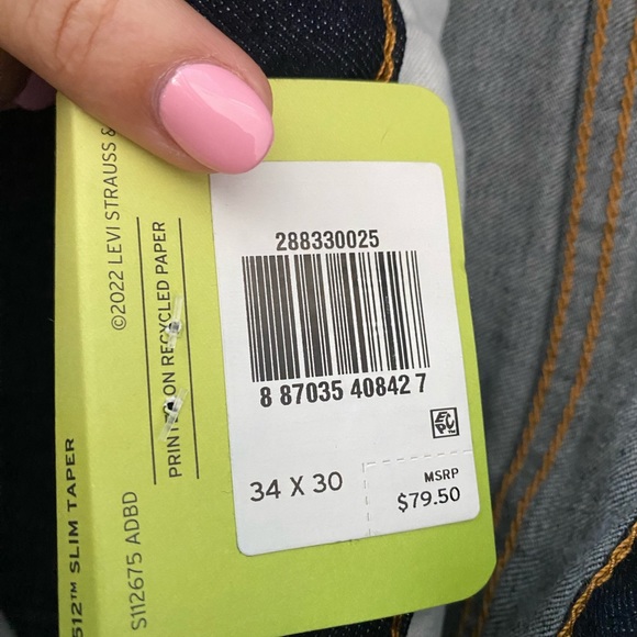 BRAND NEW LEVIS with tags - Picture 6 of 6